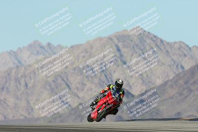 media/Dec-01-2025-Moto Forza (Mon) [[2daa91e15f]]/2-Intermediate Group/Session 4 Turn 9/